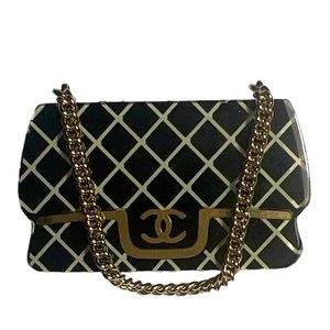 19P Chanel Handbag Brooch